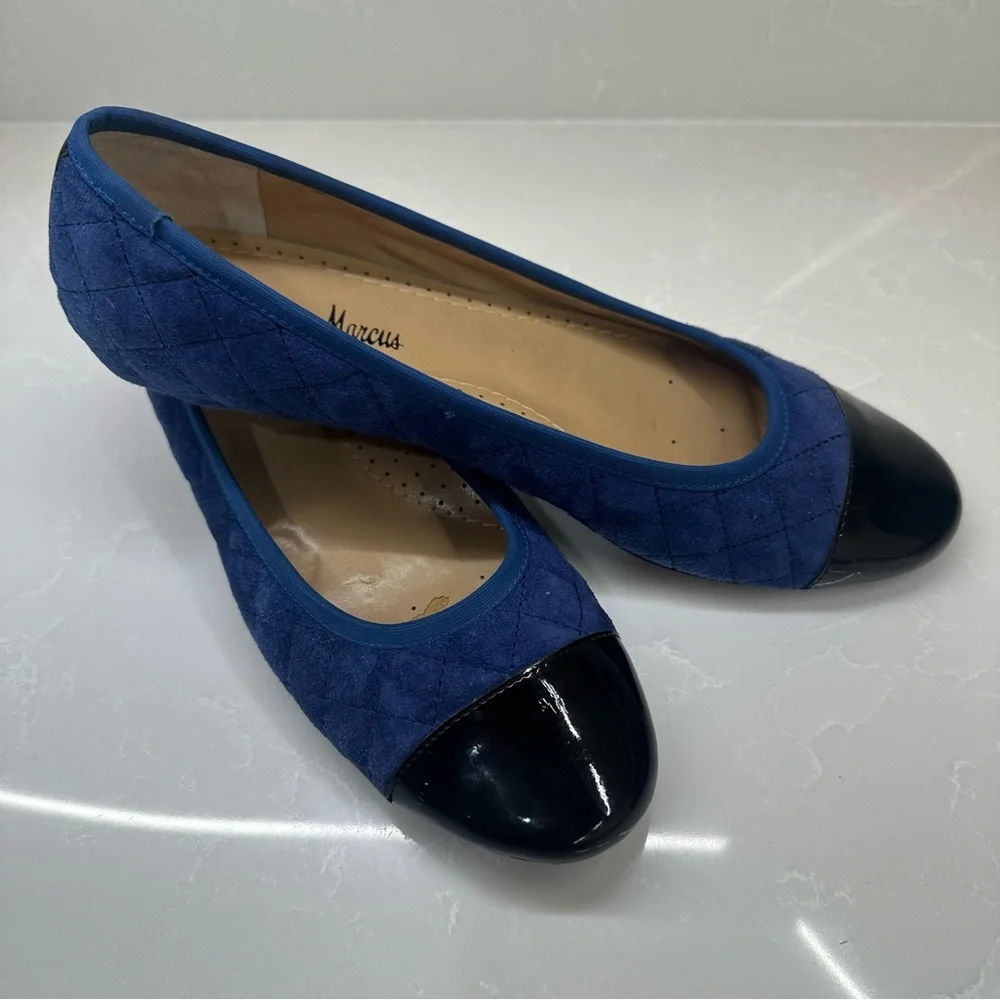 Neiman Marcus Quilted Suede Ballet Flats Navy Blue Black Patent Cap Toe Size 8